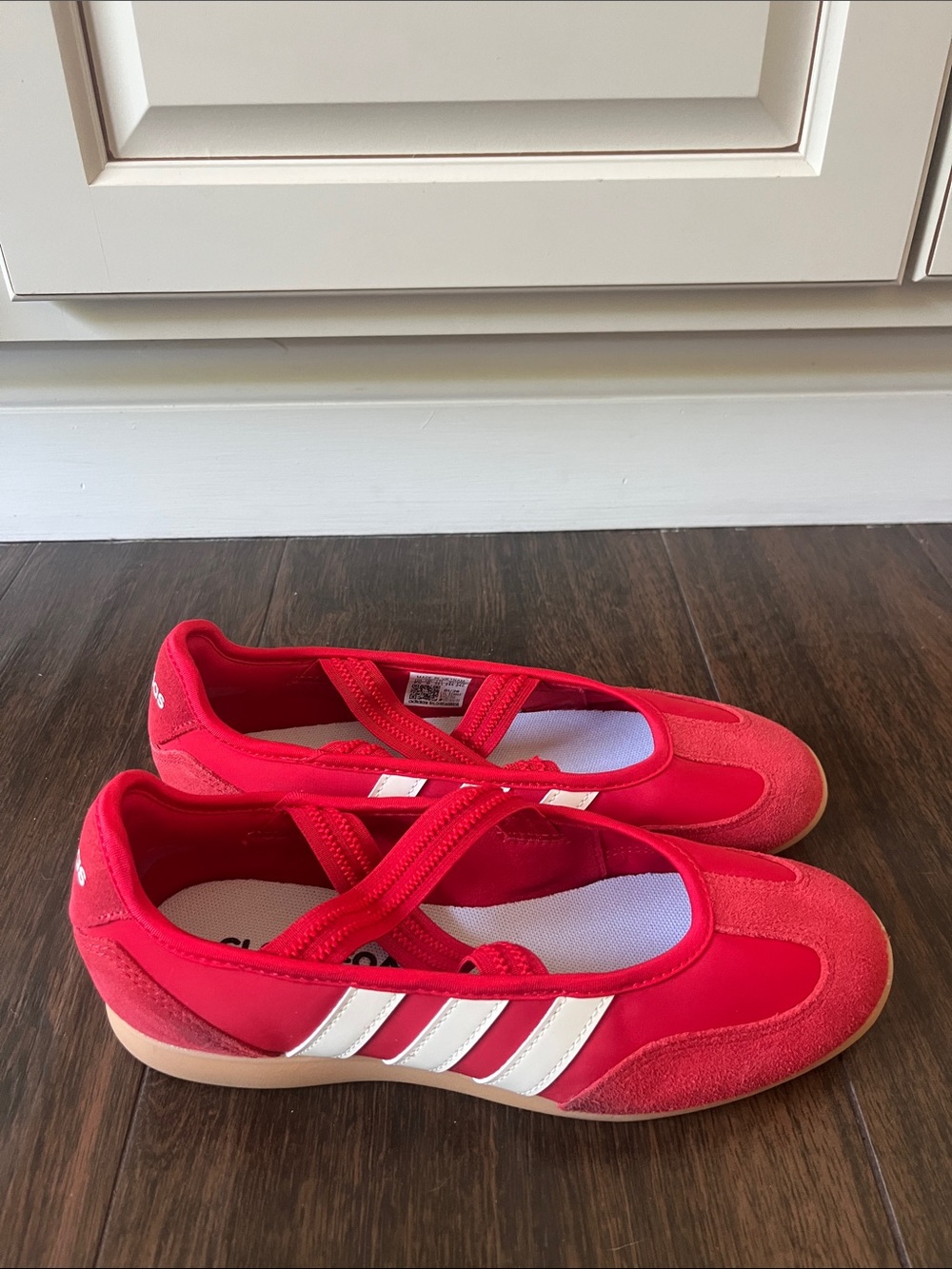 NWT ADIDAS BARREDA MARY JANE SHOES - Picture 5 of 8